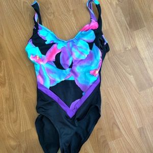 Nicole Wior Vintage Swim Suit 7/8